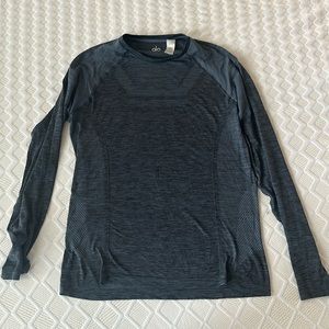Alo Yoga Long Sleeve Performance